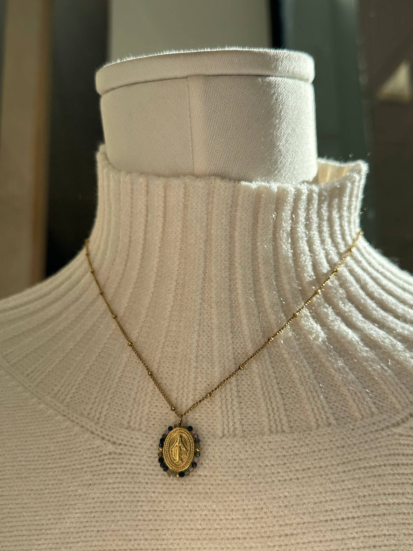 Collar Milagrosa