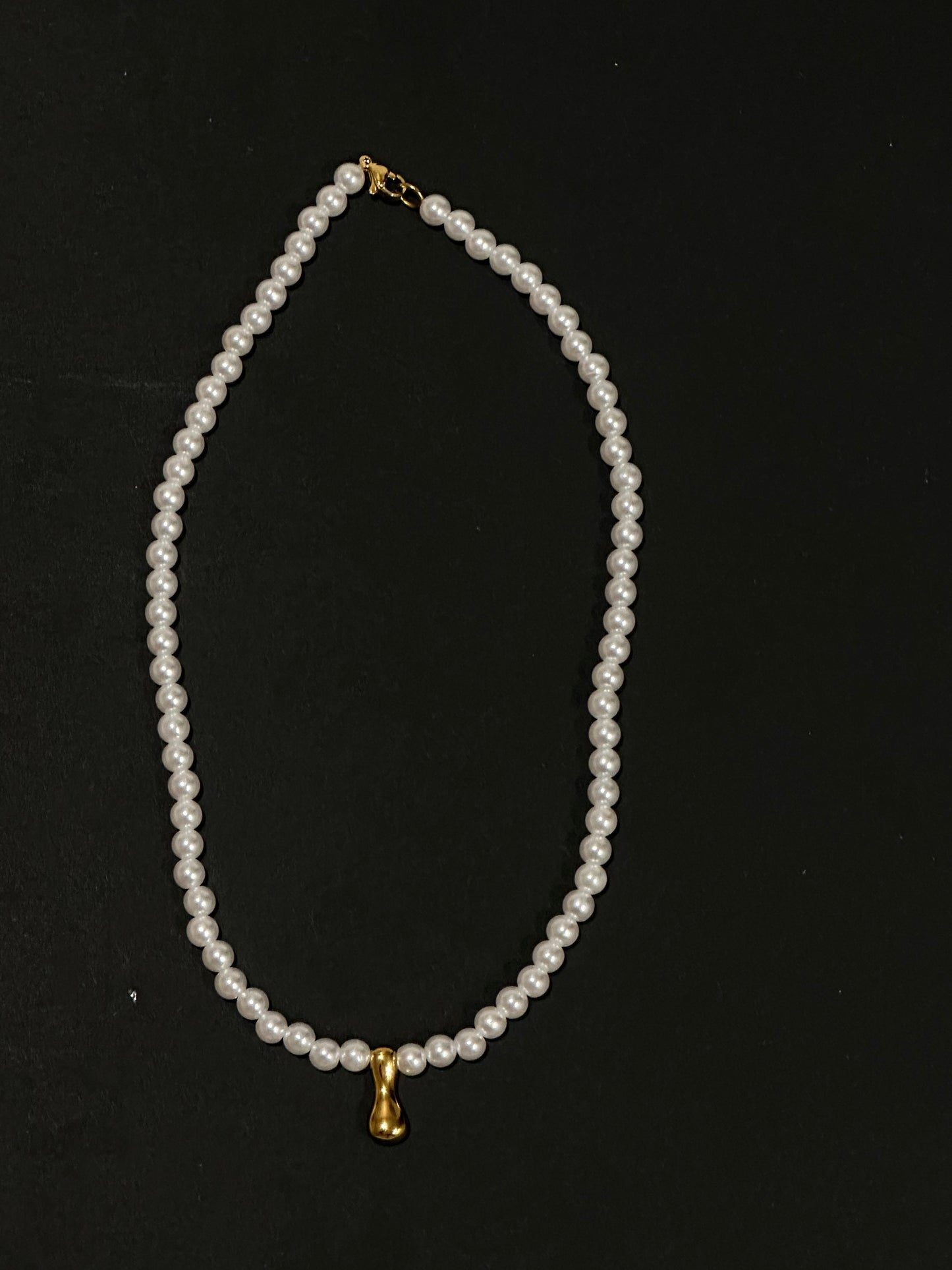 Collar Chic Pearl