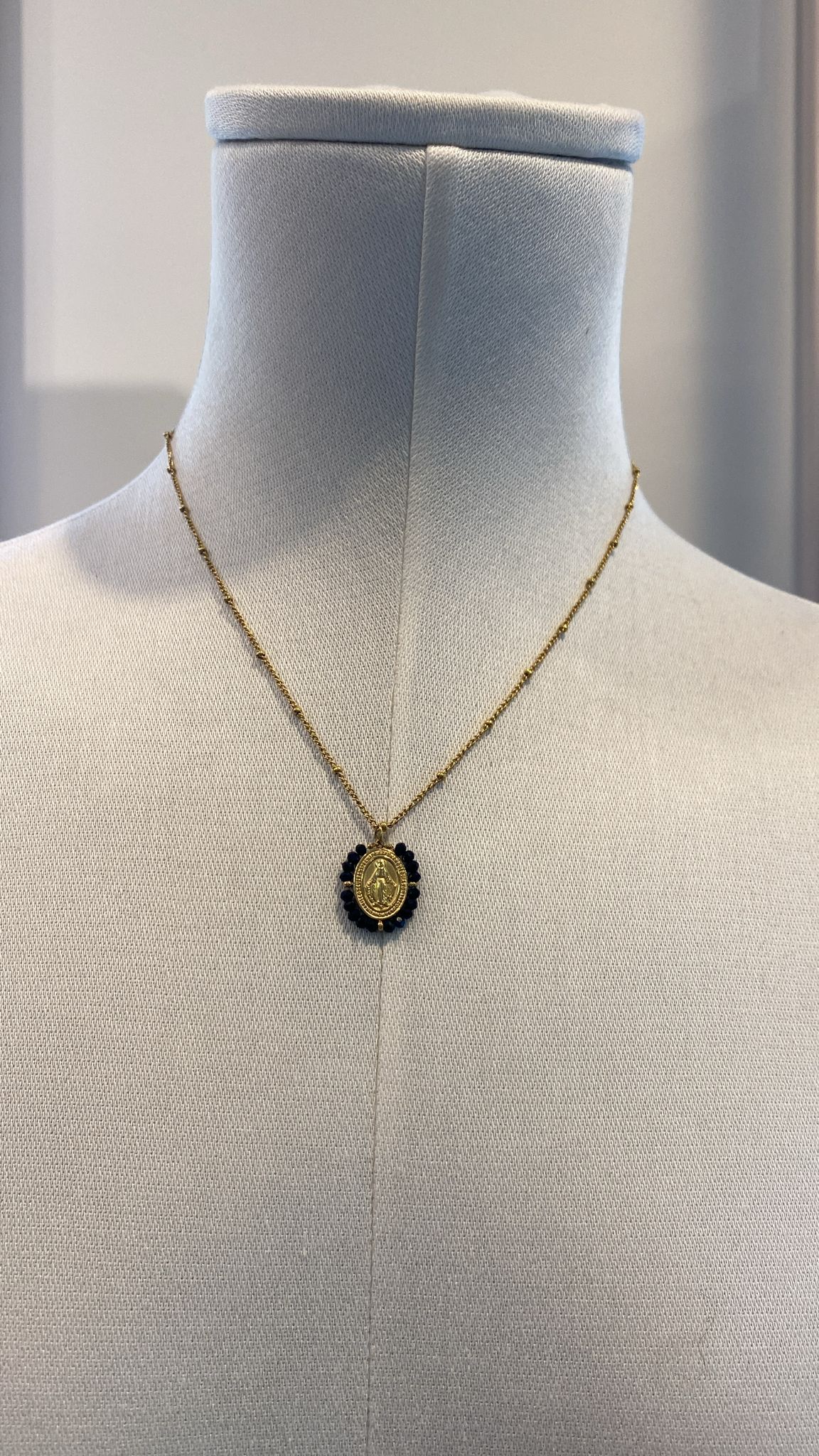 Collar Milagrosa