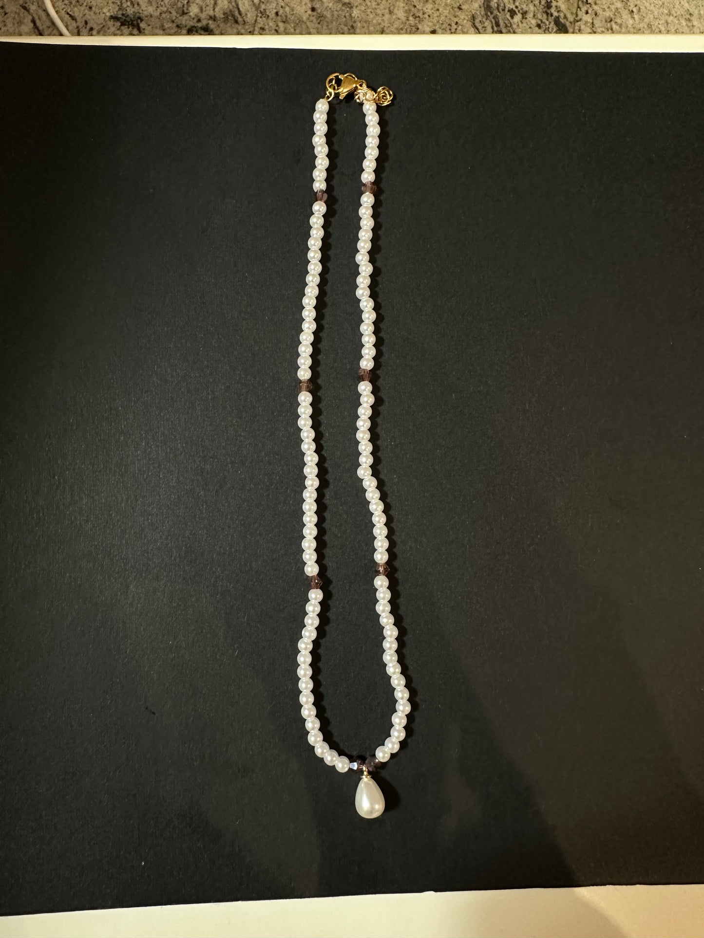 Collar Paris. Gota