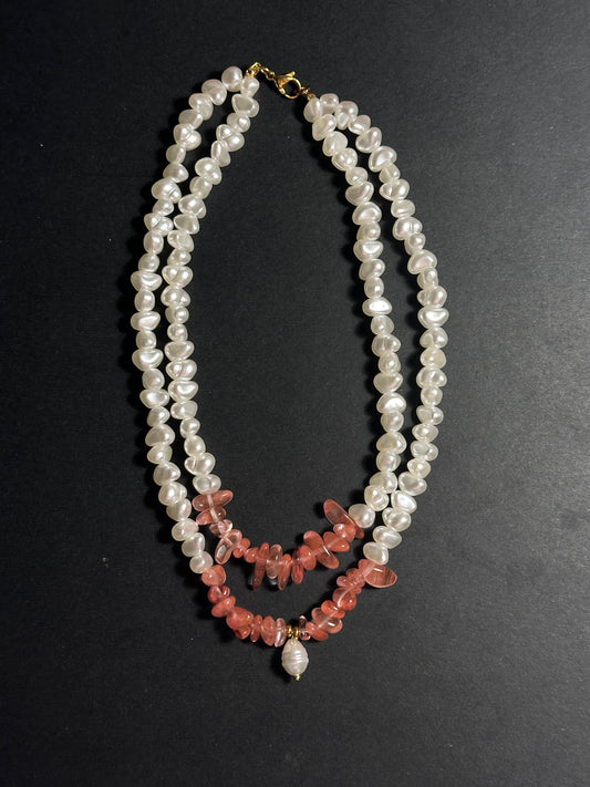 Collar doble. Rosa